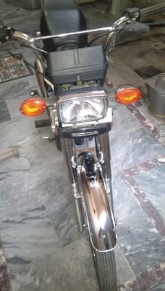 Honda CG 125. Brand new condition. serious buyer content . 0300-8990299