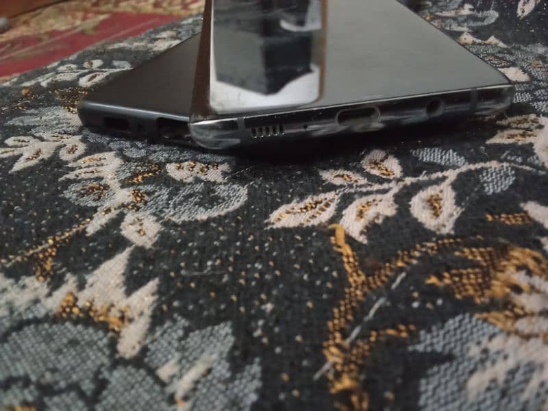 Samsung Galaxy S10+ 5g urgent sale 4