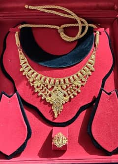1.5 thola gold urgent sale contact on whatsap 03123998951