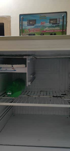 Pell Fridge. . . Clean Condition 6