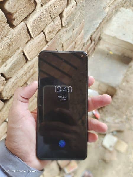 vivo v 17 8 gbram 256 GB rom 7