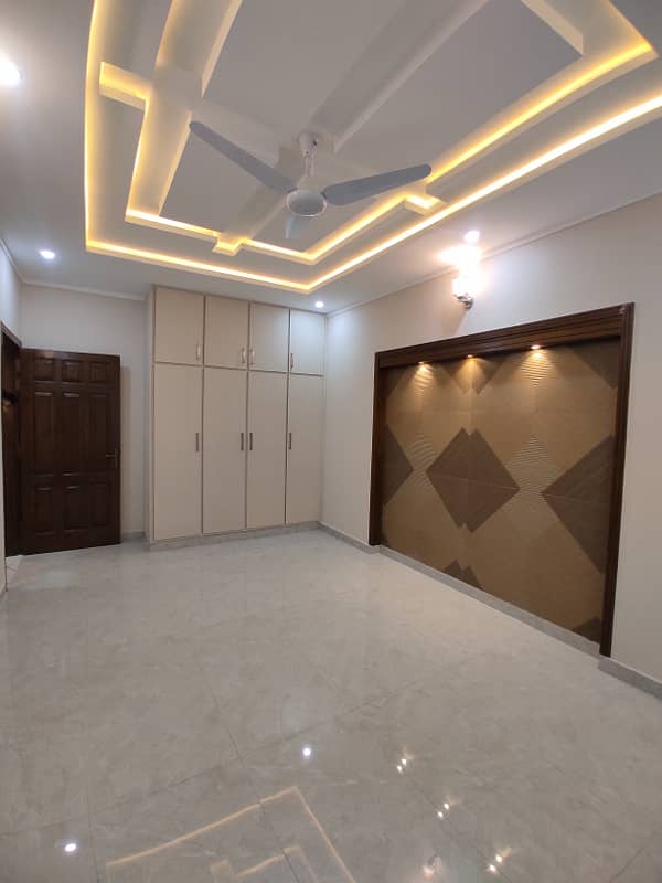 Brand New 30X60 Luxury House For Sale With 4 Bedroom Attached Washroom In G-13 Islamabad 7