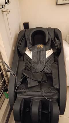 Zero's UClassic Full Body Massage Chair with Warranty