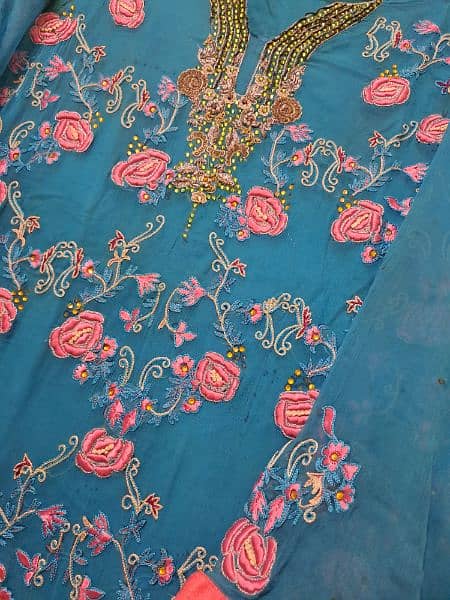 Blue hand embroidery dress 4