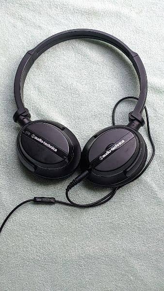 Sennheiser CX300S AND Audio-Technica ATH NC20 QUITEPOINT 6