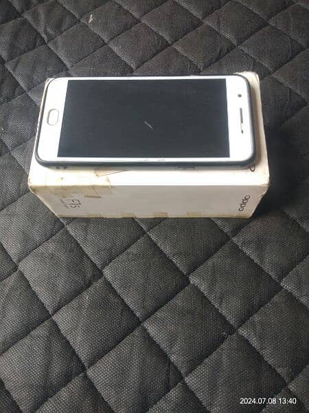 oppo f1s with box 3/32 ram rom  whatsapp  03378348167 and 03267436125 14