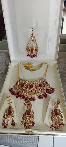 Bridal Dress + Jewellery 6