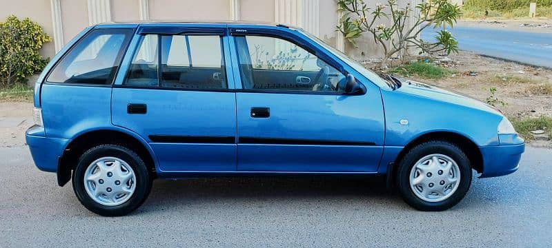 Suzuki Cultus VXR 2011 in scratchless condition 8