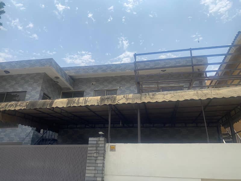 Prime Real Estate Opportunity: Demolishable House for Sale in F-6/1, Islamabad. 3