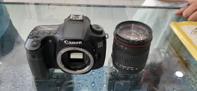 Canon 60D DSLR camera