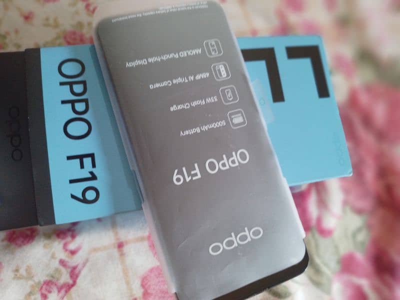 Oppo F19 (6x128) complete Box 5