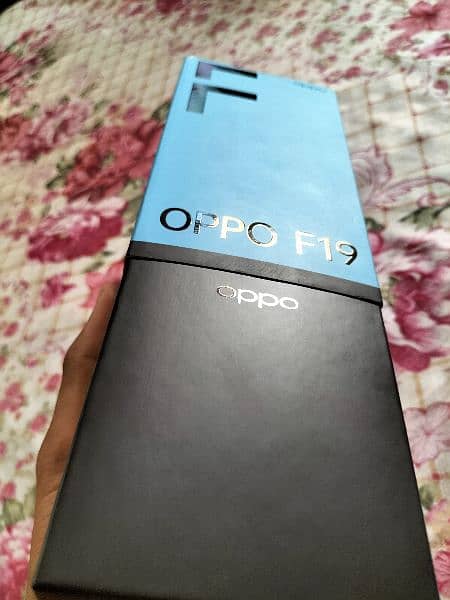 Oppo F19 (6x128) complete Box 7