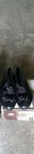 WOMEN SANDLE FOR SALE ORIGINAL PICS ATTACHED