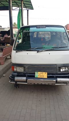 Nissan urvan