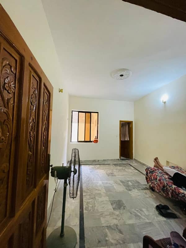 Prime Location 5 Marla House Ideally Situated In Warsak Road 5