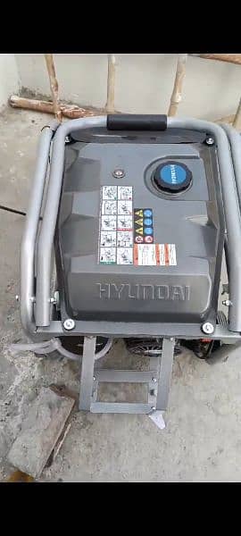 HGS7250 Hyundai generator fuel capacity 25 litre 6.5Kw 0