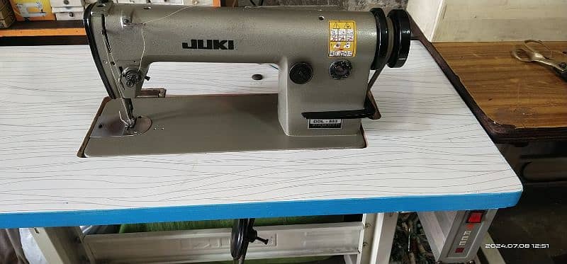 juki Sewing machine 555 1