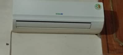 Green Air AC ( heat & Cool ) , One Tan, Not repair, neat and clean