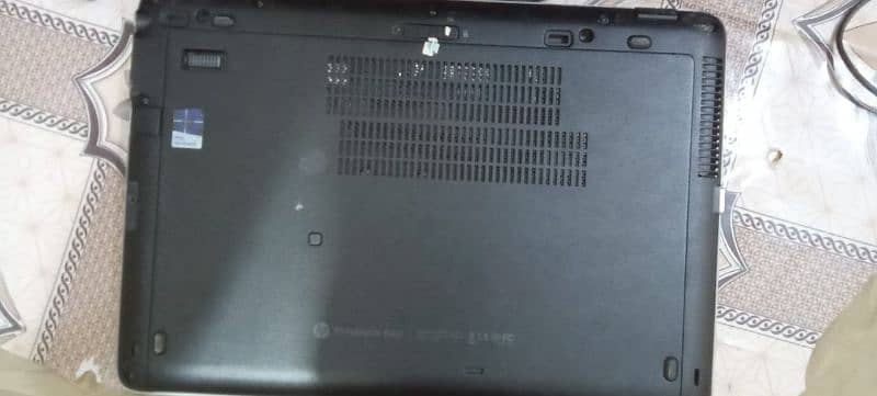 HP laptop 10/10 condition 6