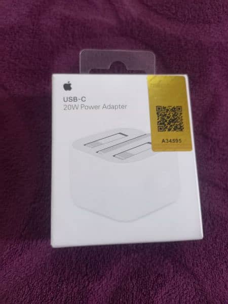 iphone orignal charger with original data cable 2