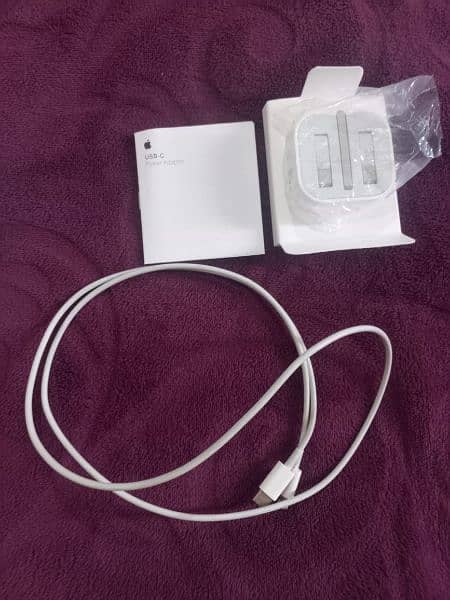 iphone orignal charger with original data cable 4