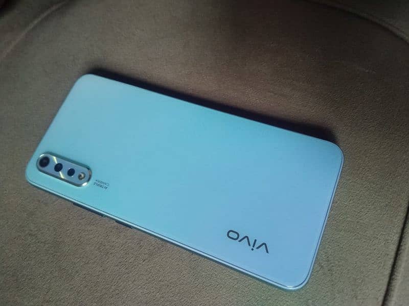 vivo s1 4 128 with box charger 0