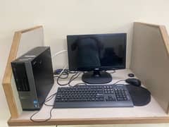 Desktop computers complete setup for sale