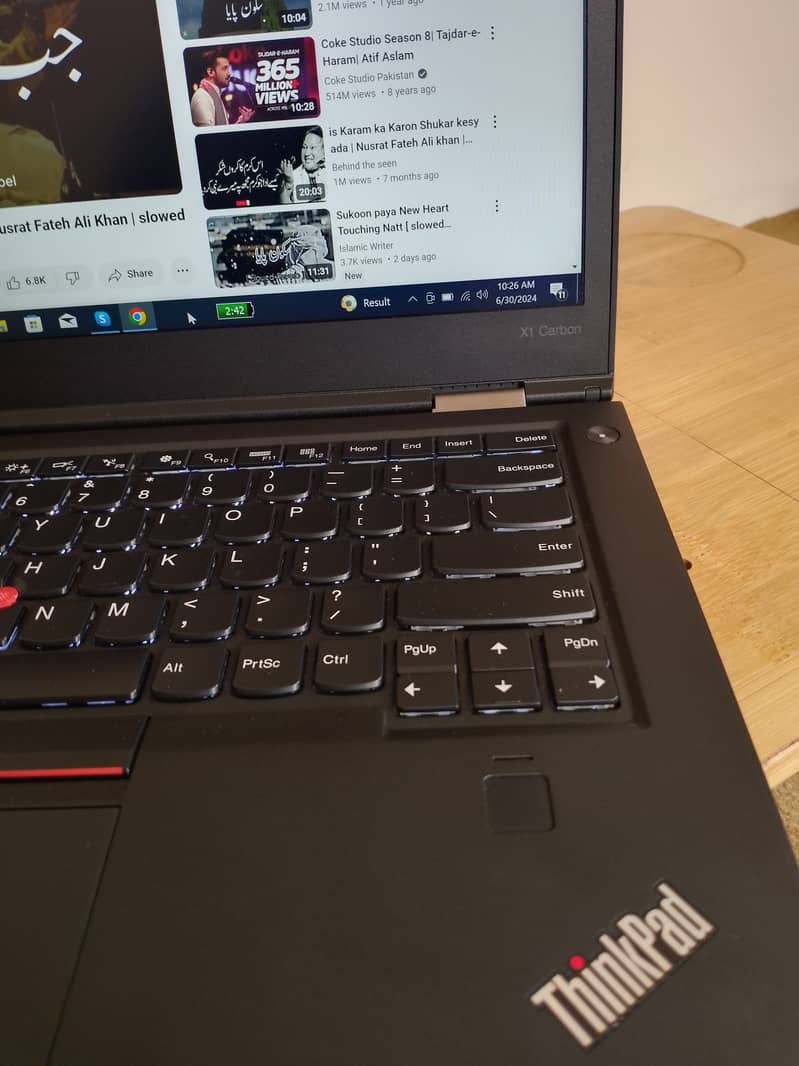 Lenovo X1 carbon laptop core i7 6th generation 11