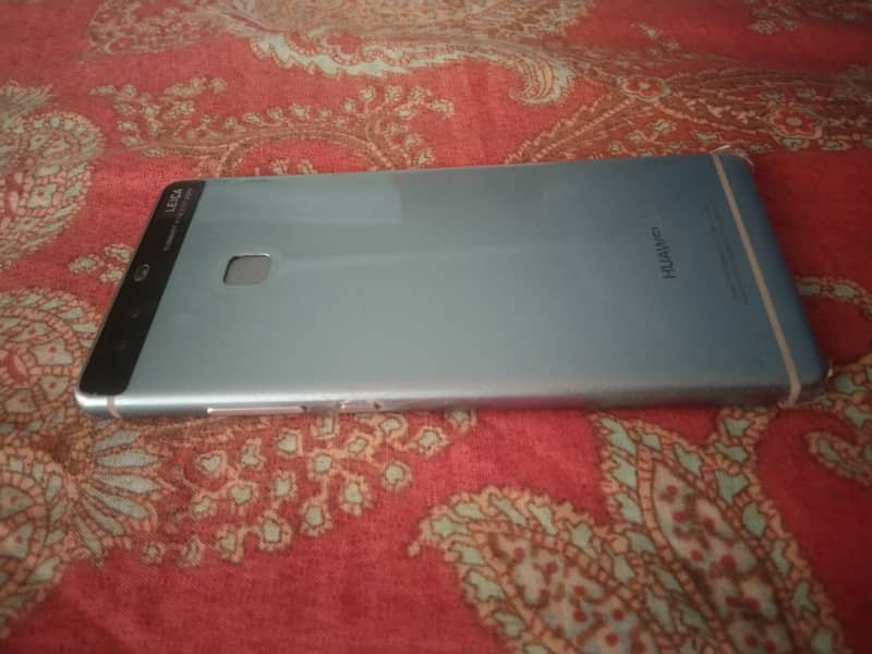 Beutifull and Fresh Condition Huawei P9 5