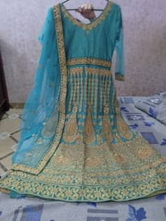 maxi very good condition selling beautiful. size medium