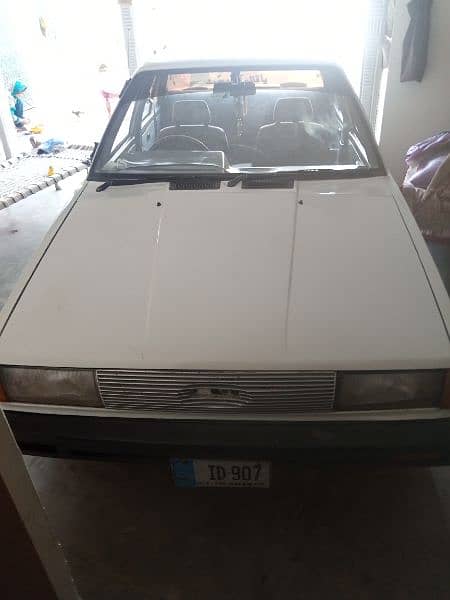 Nissan Sunny 1989 9