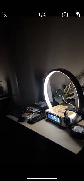 Amouhom wireless charger with Lamp and Time 1