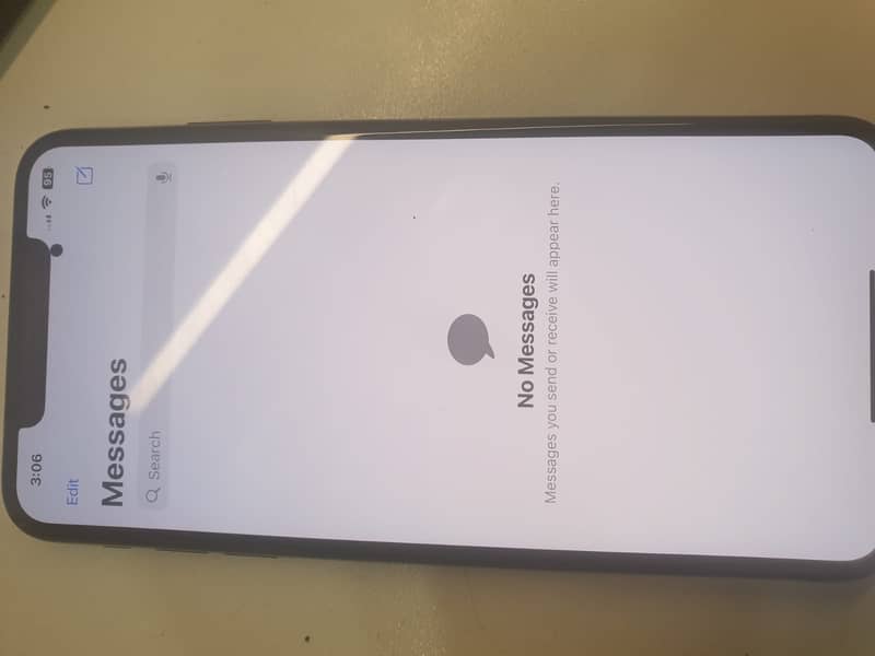 Iphone XS Max 64 GB Minor Dot In Panel Non PTA 1