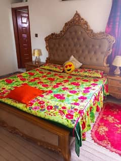 chinnioti bed set side table dressing for sale