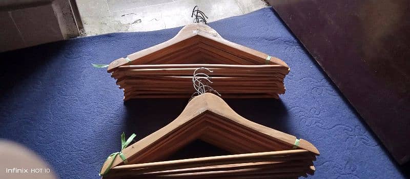 wooden hanger 4