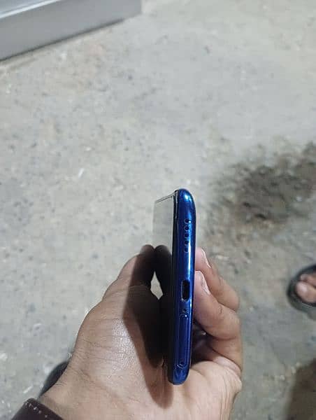 Vivo V15 pro 6/128 GB 4