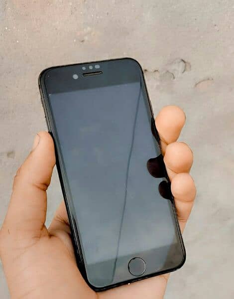 Apple IPhone 7 0