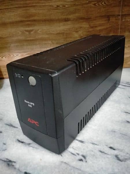 APC smart ups 650va 1