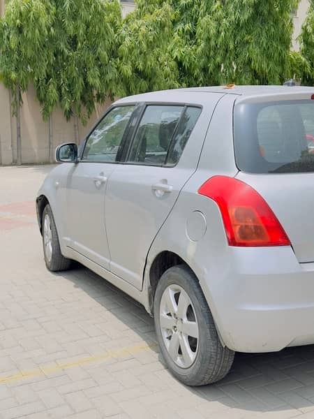 Suzuki Swift 2010 3