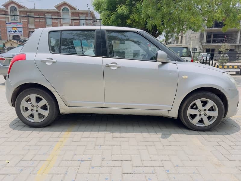 Suzuki Swift 2010 4