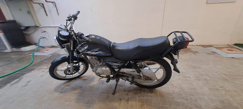 suzuki GS 150 SE 1