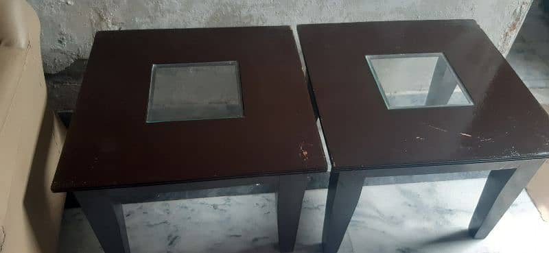 1 centre table and 2 side tables 1