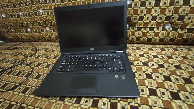 Dell E7450 128gb SSD 4gb RAM 3