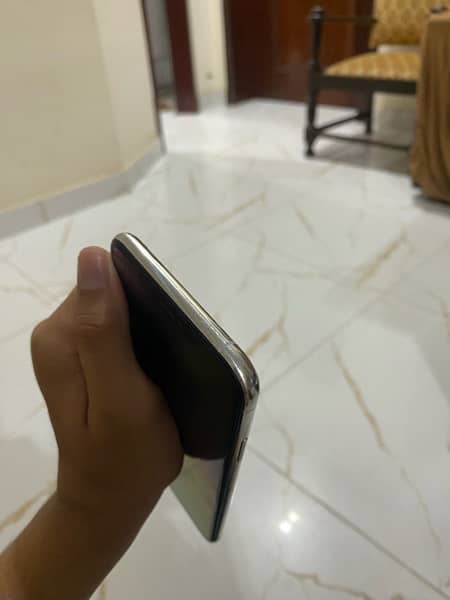 I phone XS MAX 512 GB Factory Unlock 3