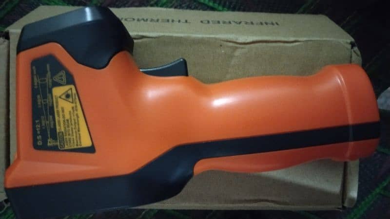Temperature infrared thermometer t600 3