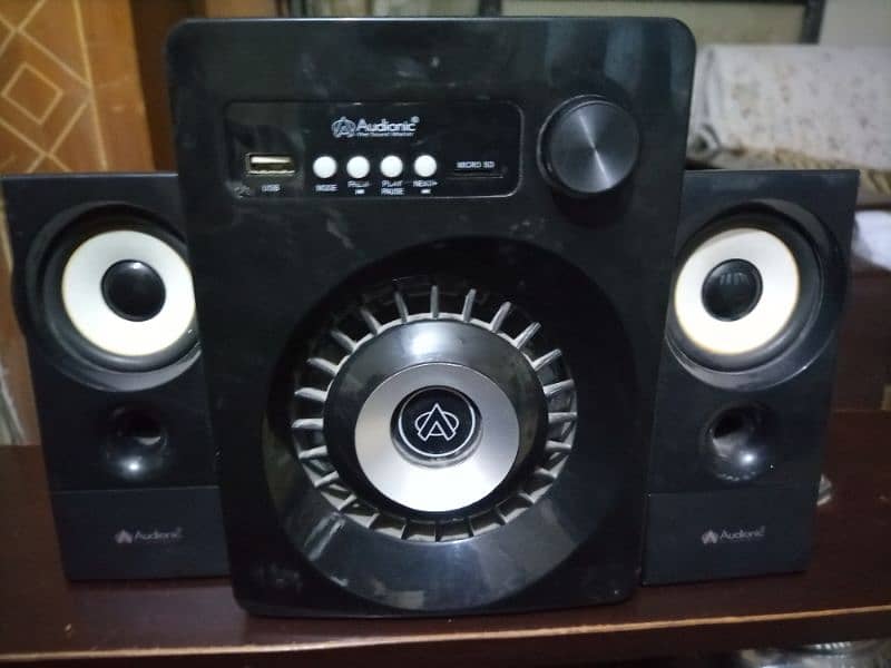 Audionic Max 203 10/10 for sale 4