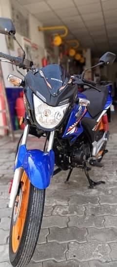 Honda CB 150F blue edition