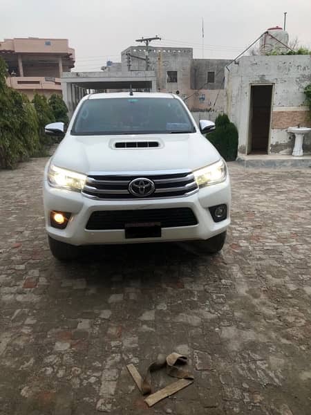 Toyota Hilux 2017 0