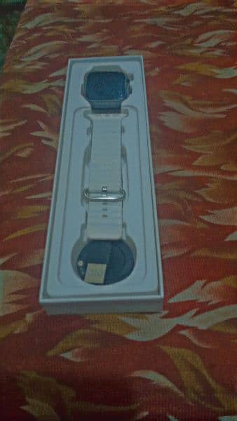 watch 8 ultra pro 8serise with (box-charger-strap) 2