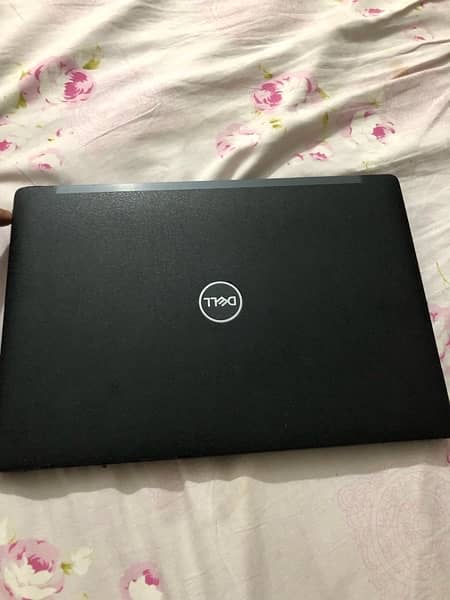 i want to sell my laptop…. condition 10/9 only serious person contct m 1